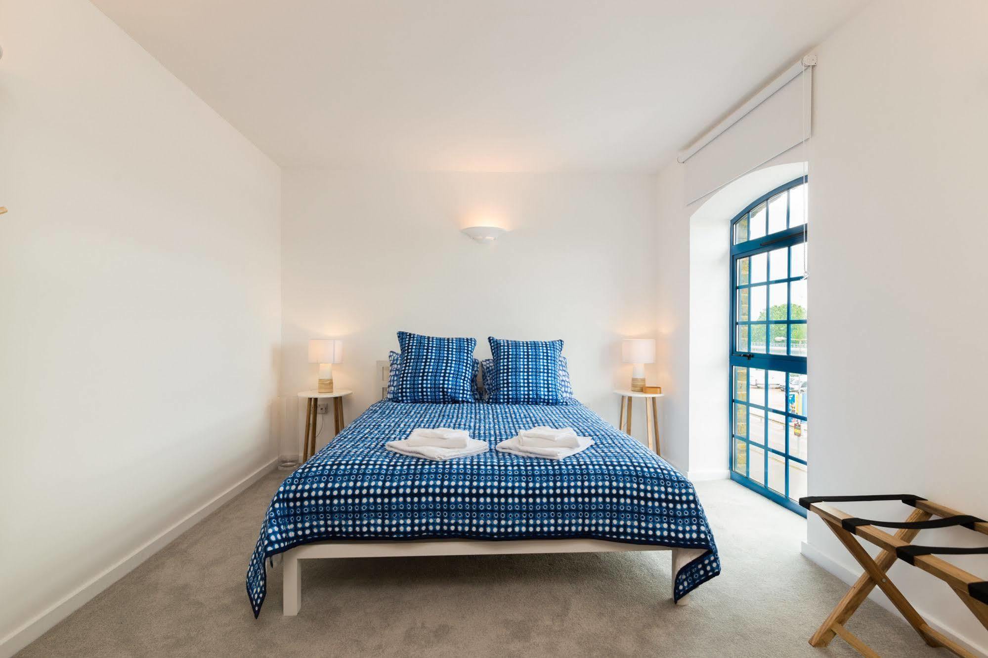 Seagull Lane Serviced Apartment 런던 외부 사진