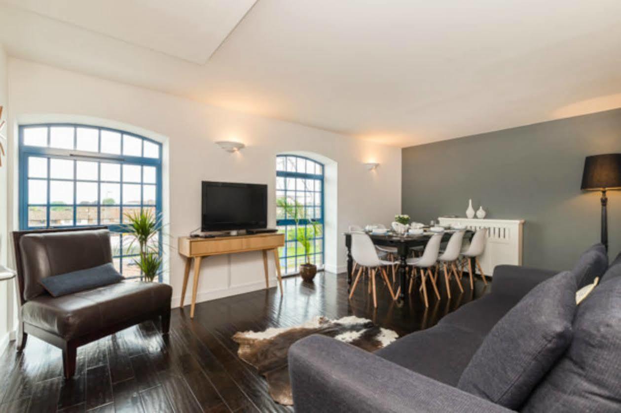 Seagull Lane Serviced Apartment 런던 외부 사진